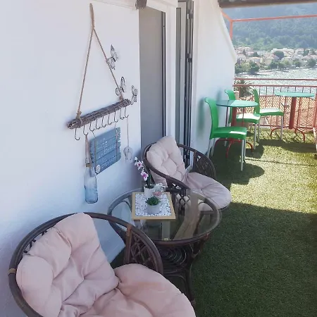 Apartman L&leni Appartamento Gradac (Split-Dalmatia)